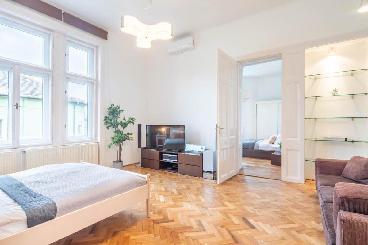Apartmán Super Large - Super Comfy With Balcony Budapest